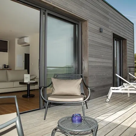 Le Tomino Hotell Macinaggio (Corsica)