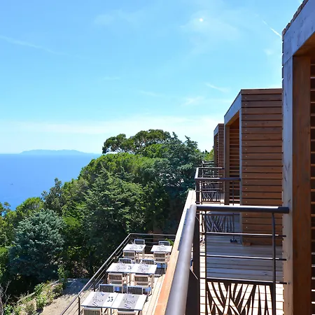 Le Tomino Отель