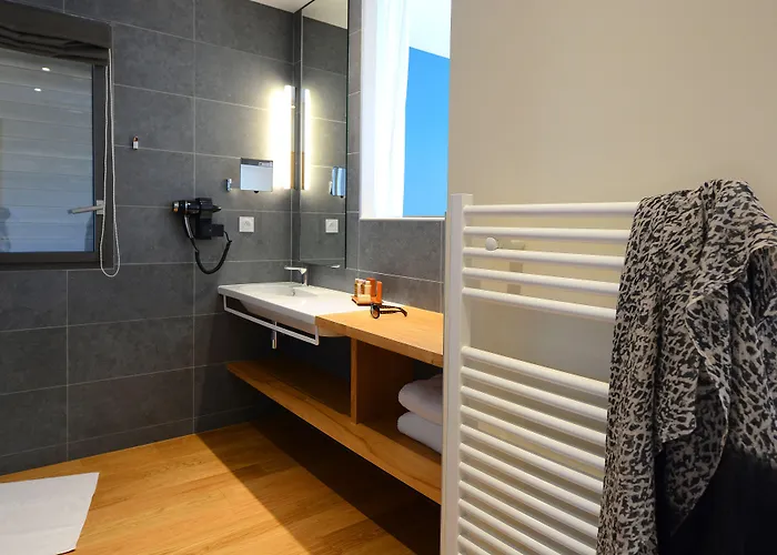 Le Tomino Мачинаджо